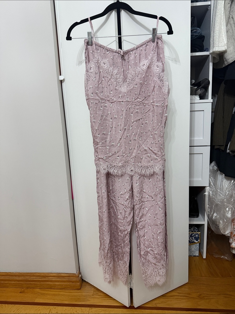 Victoria's Secret Blush Lace-Trim pajama set size M